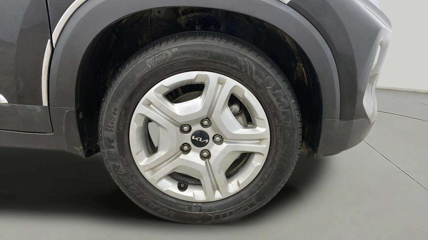 2022 KIA SONET HTK PLUS 1.0 IMT, Petrol, Manual, 33,139 km, Right Front Wheel