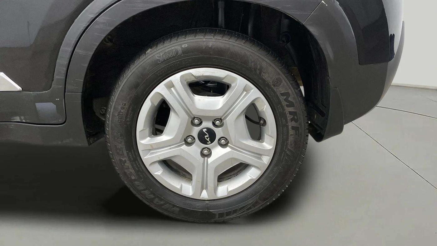 2022 KIA SONET HTK PLUS 1.0 IMT, Petrol, Manual, 33,139 km, Left Rear Wheel