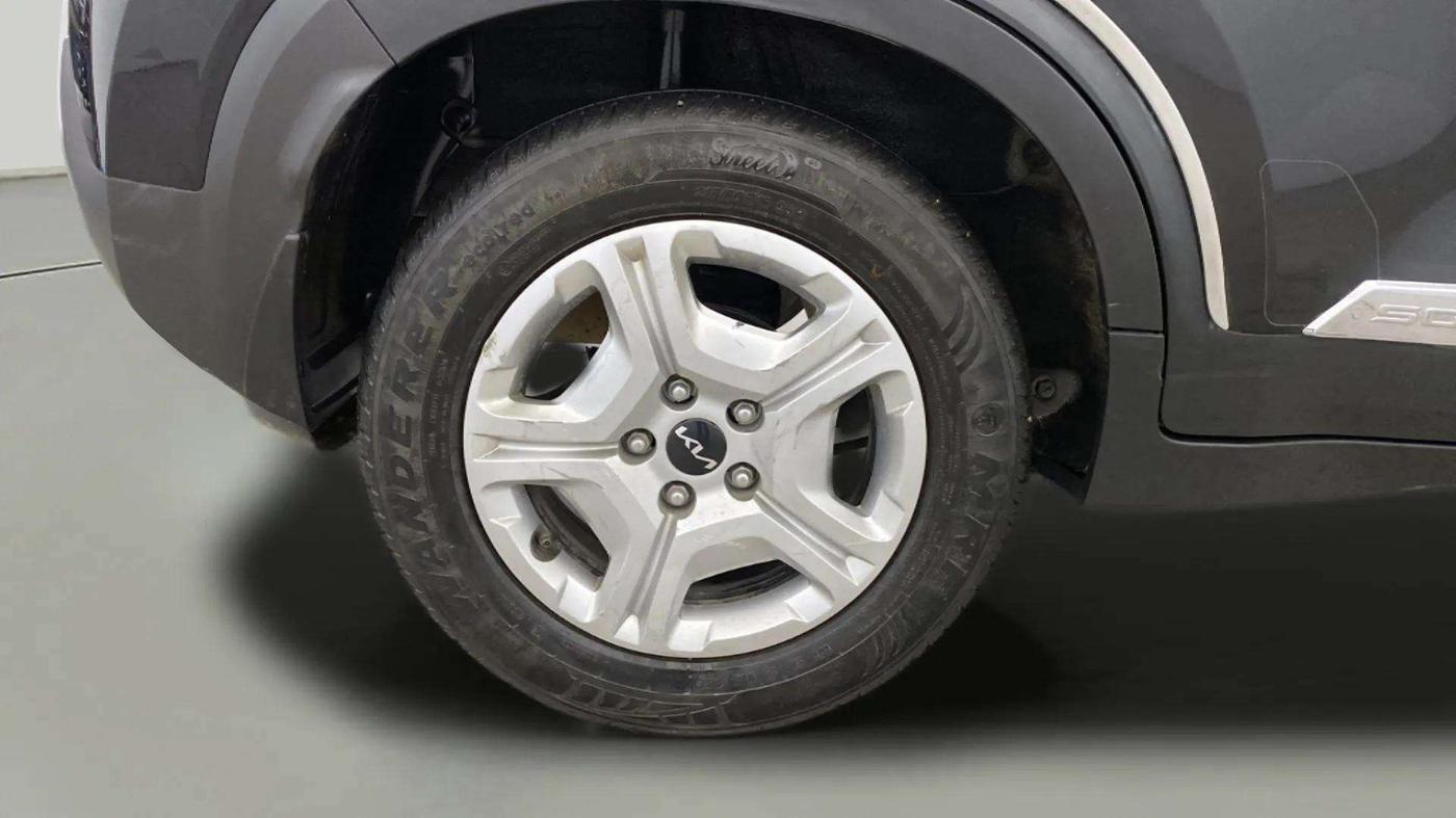 2022 KIA SONET HTK PLUS 1.0 IMT, Petrol, Manual, 33,139 km, Right Rear Wheel