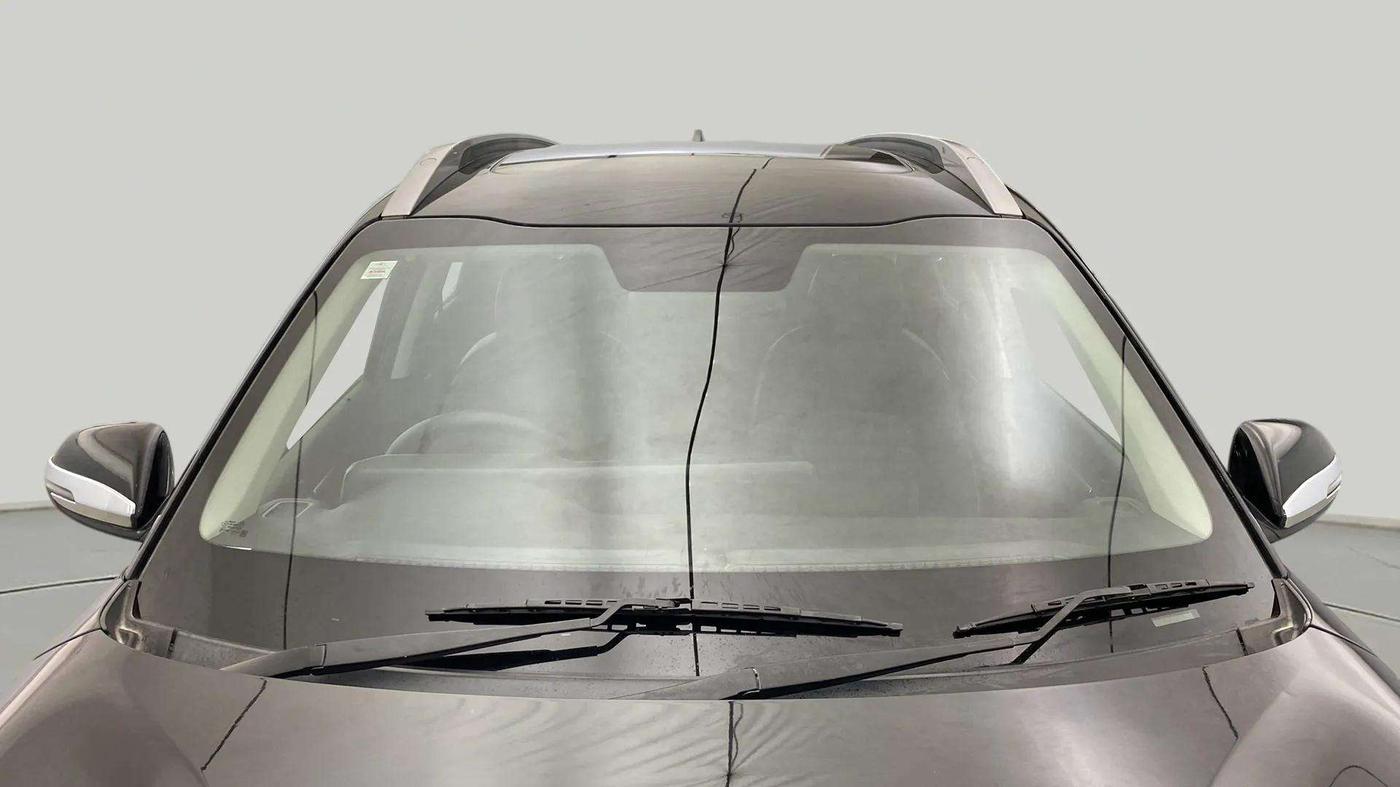 2022 KIA SONET HTK PLUS 1.0 IMT, Petrol, Manual, 33,139 km, Front Windshield