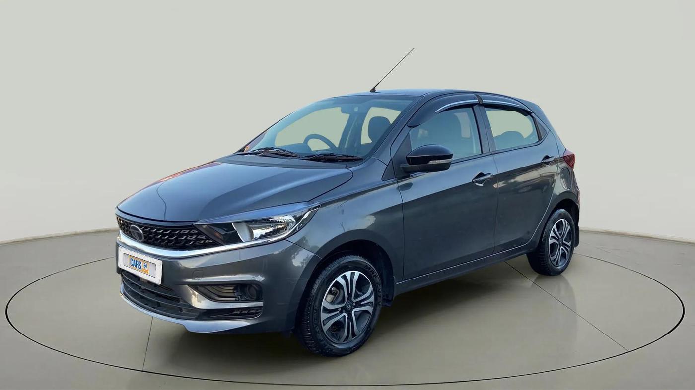 2024 Tata Tiago XT PETROL, Petrol, Manual, 12,166 km, Left Front Diagonal