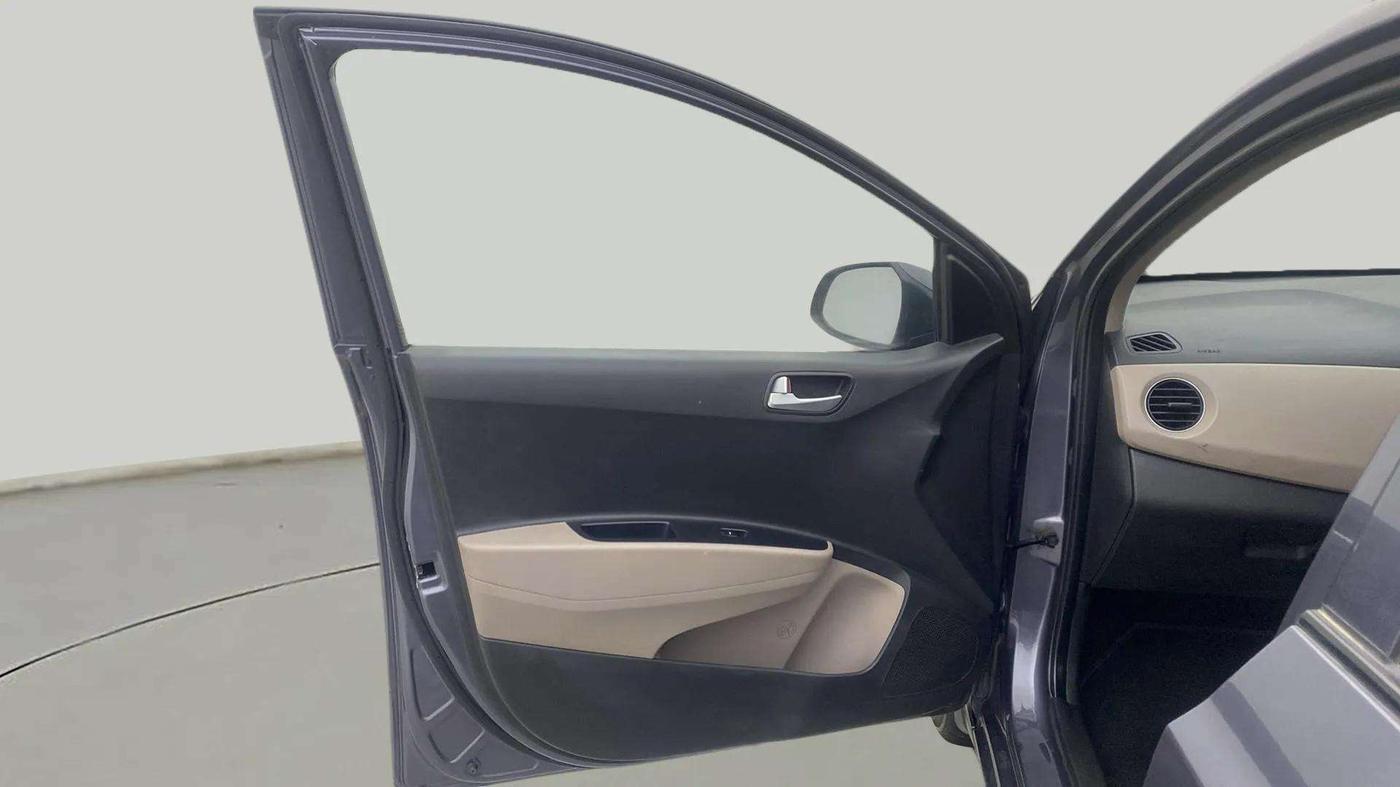 2018 Hyundai Grand i10 SPORTZ (O) AT 1.2 KAPPA VTVT, Petrol, Automatic, 31,553 km, LHS Front Door