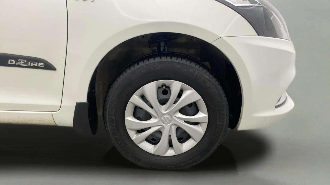 2015 Maruti Swift Dzire VXI, Petrol, Manual, 73,547 km, Right Front Wheel