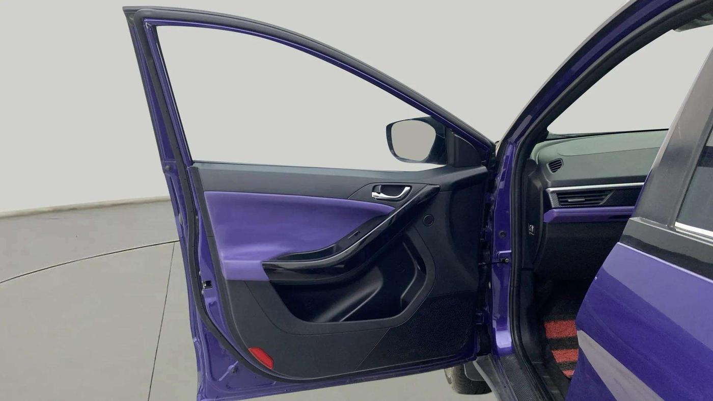 2023 Tata NEXON FEARLESS PURPLE 1.2 REVOTRON 6 MT, Petrol, Manual, 23,115 km, LHS Front Door