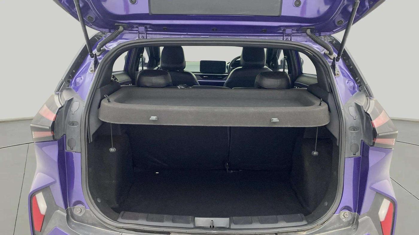 2023 Tata NEXON FEARLESS PURPLE 1.2 REVOTRON 6 MT, Petrol, Manual, 23,115 km, Boot Inside