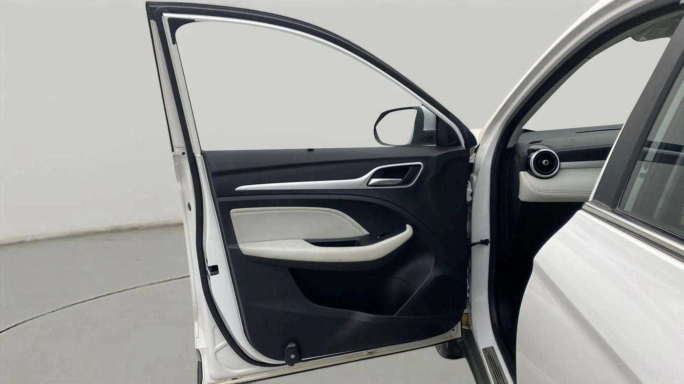 2023 MG ASTOR SAVVY 1.5 CVT, Petrol, Automatic, 11,838 km, LHS Front Door