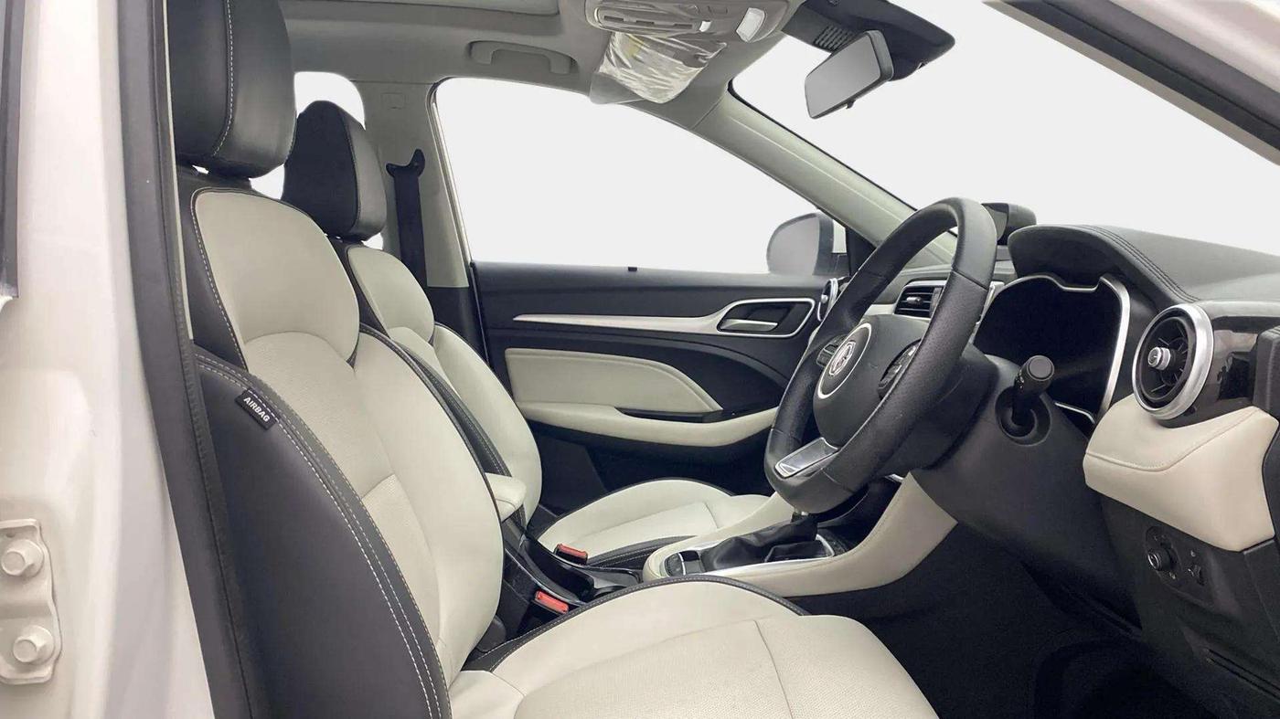 2023 MG ASTOR SAVVY 1.5 CVT, Petrol, Automatic, 11,838 km, Right Side Front Door Cabin