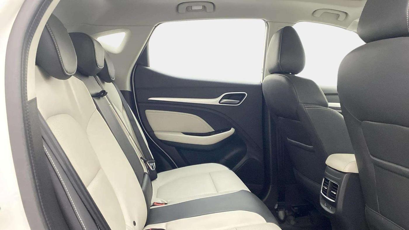 2023 MG ASTOR SAVVY 1.5 CVT, Petrol, Automatic, 11,838 km, Right Side Rear Door Cabin