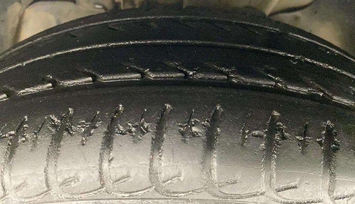 2019 Tata Tiago XZ PLUS PETROL, Petrol, Manual, 36,003 km, Left Front Tyre Tread