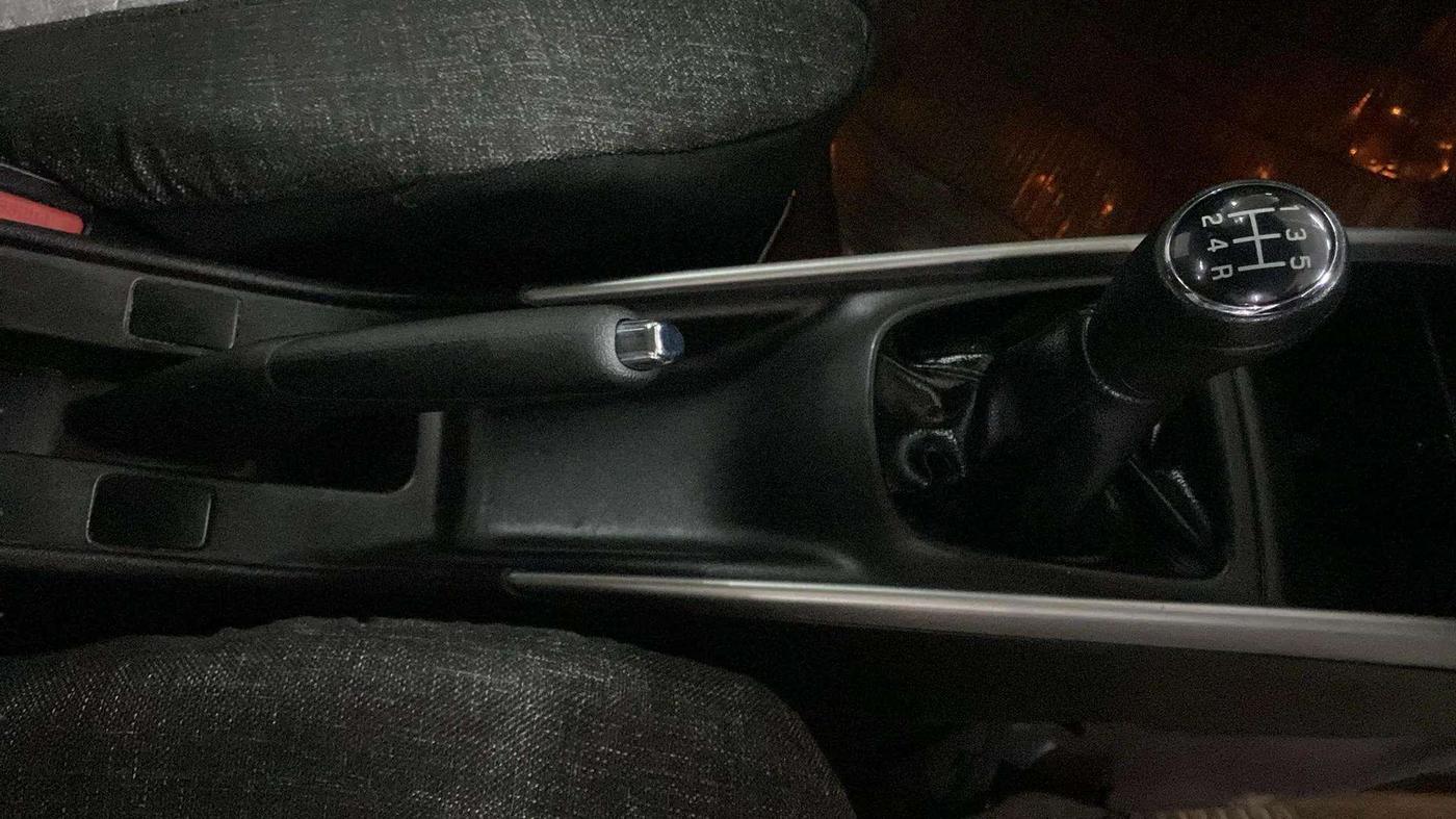 2016 Maruti Baleno ZETA PETROL 1.2, Petrol, Manual, 24,323 km, Gear Lever