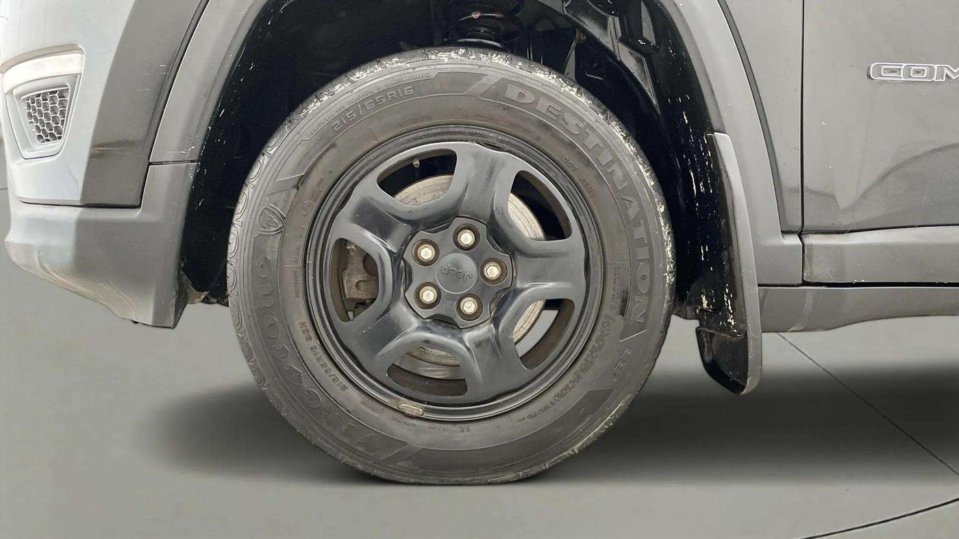 2019 Jeep Compass SPORT 1.4 PETROL, Petrol, Manual, 27,885 km, Left Front Tyre Tread