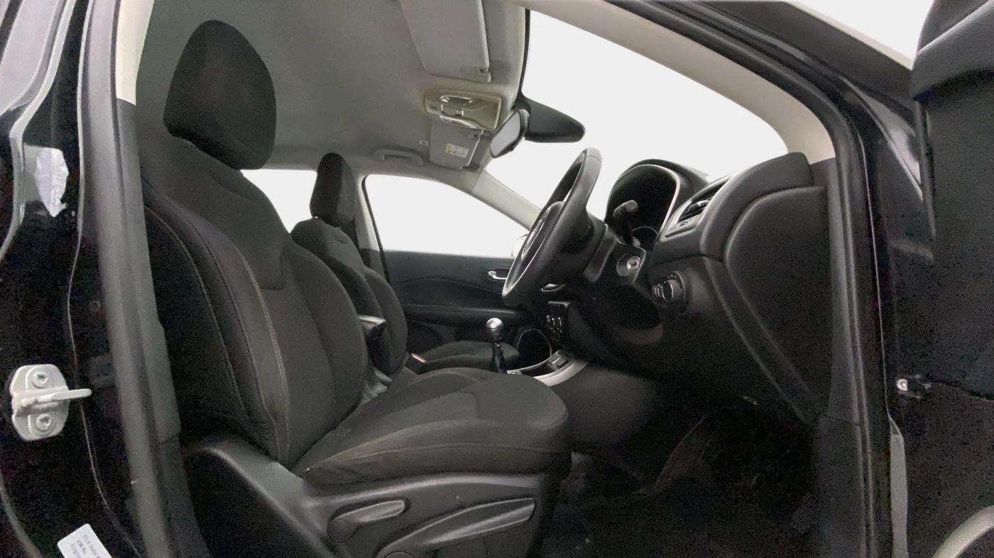 2019 Jeep Compass SPORT 1.4 PETROL, Petrol, Manual, 27,885 km, Right Side Front Door Cabin