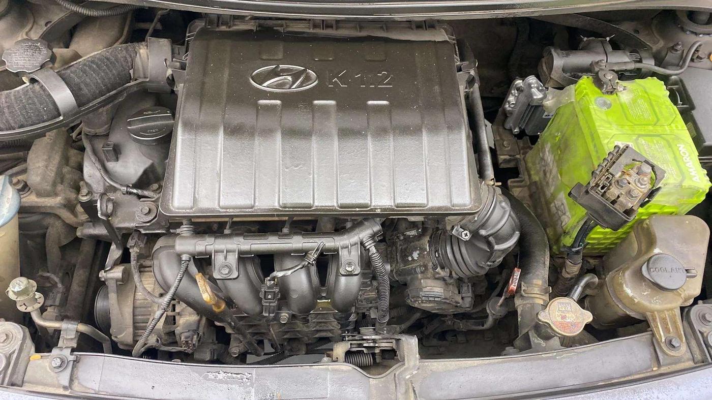 2015 Hyundai Grand i10 ASTA AT 1.2 KAPPA VTVT, Petrol, Automatic, 88,387 km, Engine View