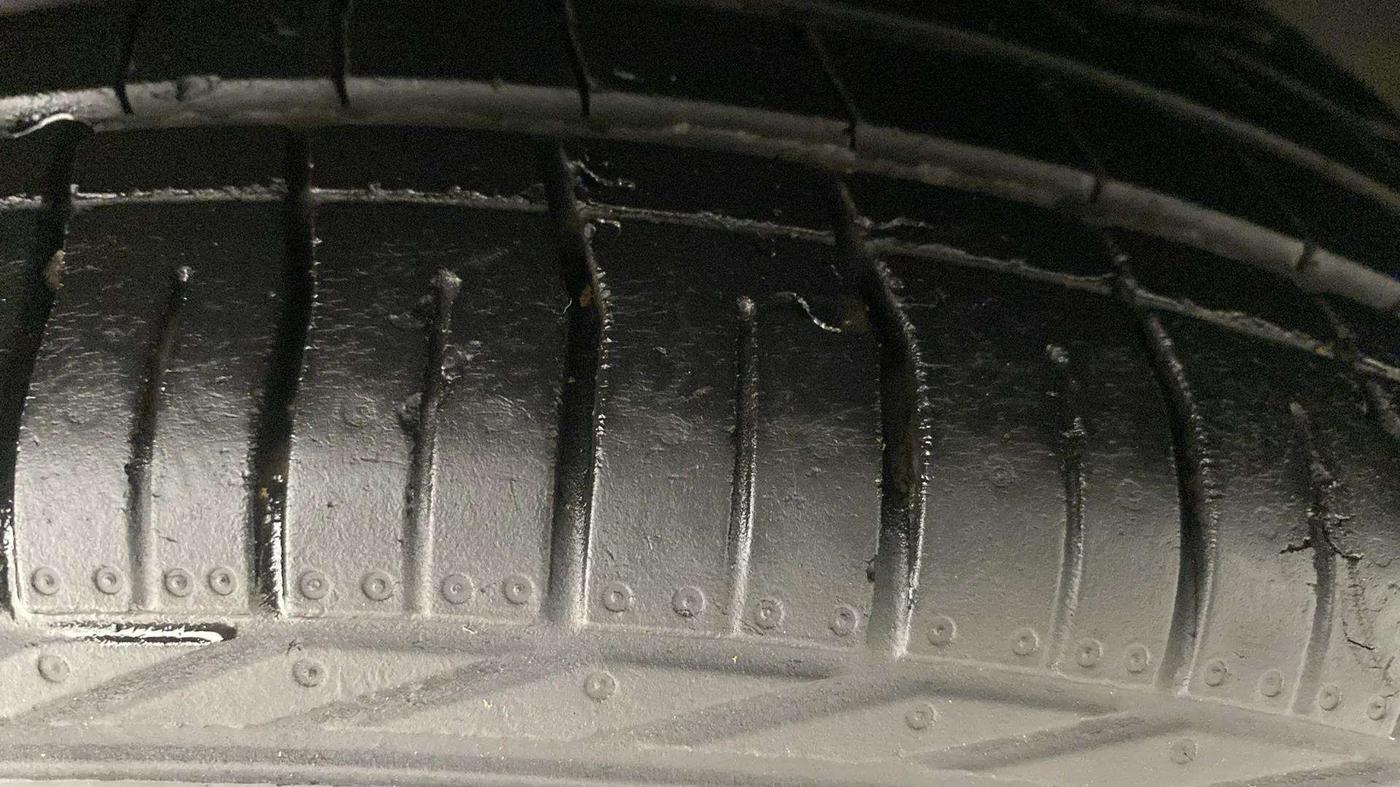 2022 Tata NEXON XZA PLUS PETROL, Petrol, Automatic, 32,081 km, Right Rear Tyre Tread