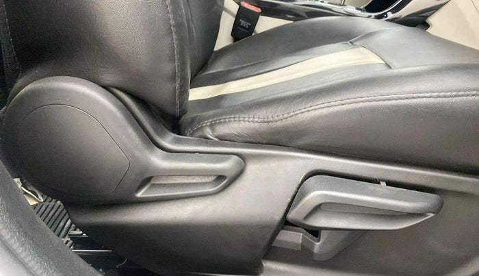 2022 Tata NEXON XZA PLUS PETROL, Petrol, Automatic, 32,081 km, Driver Side Adjustment Panel