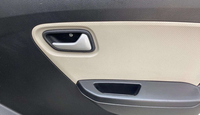 2021 Maruti Alto VXI, Petrol, Manual, 12,704 km, Driver Side Door Panels Control