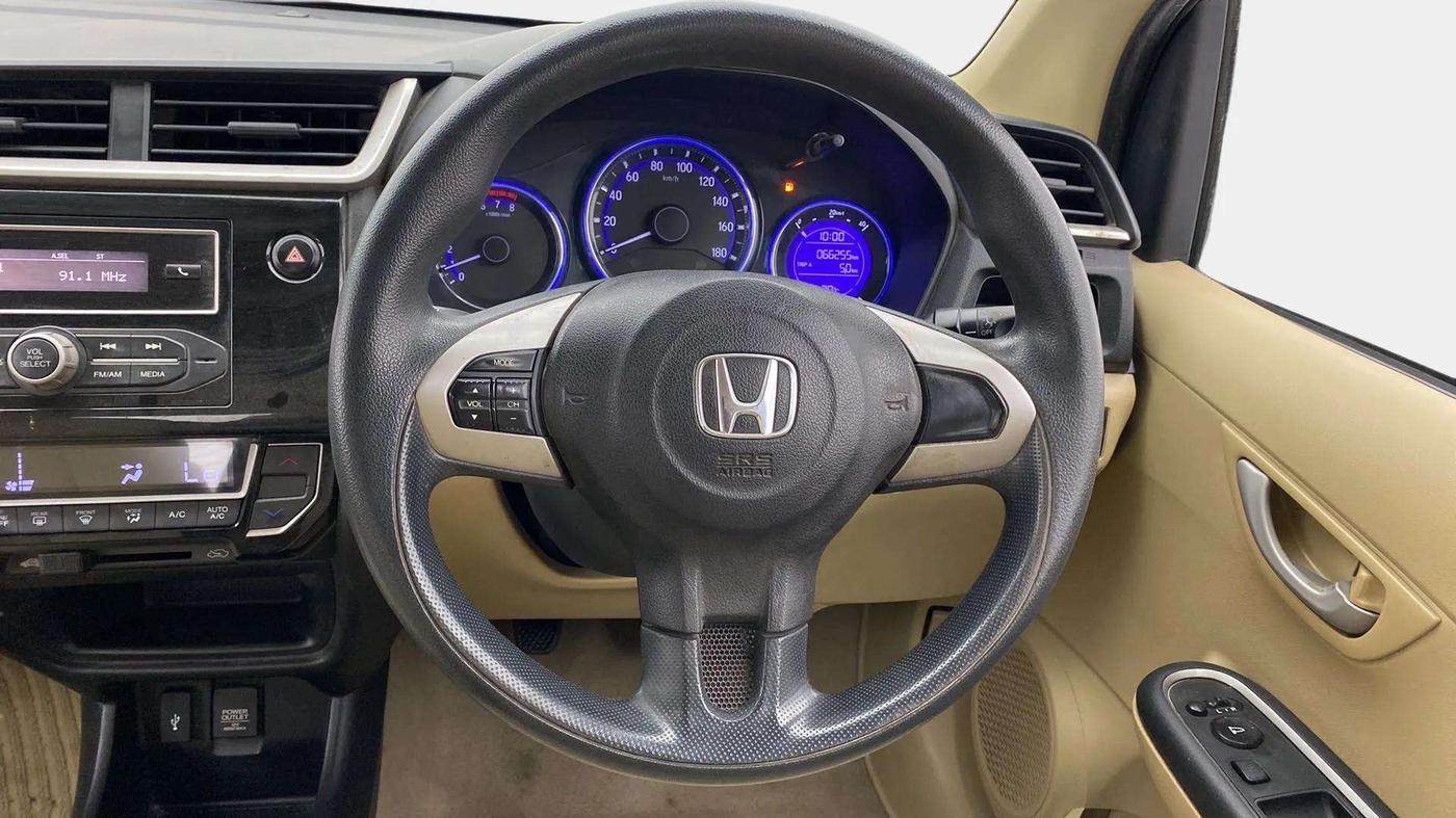 2016 Honda Amaze 1.2L I-VTEC VX, Petrol, Manual, 66,410 km, Steering Wheel Close Up