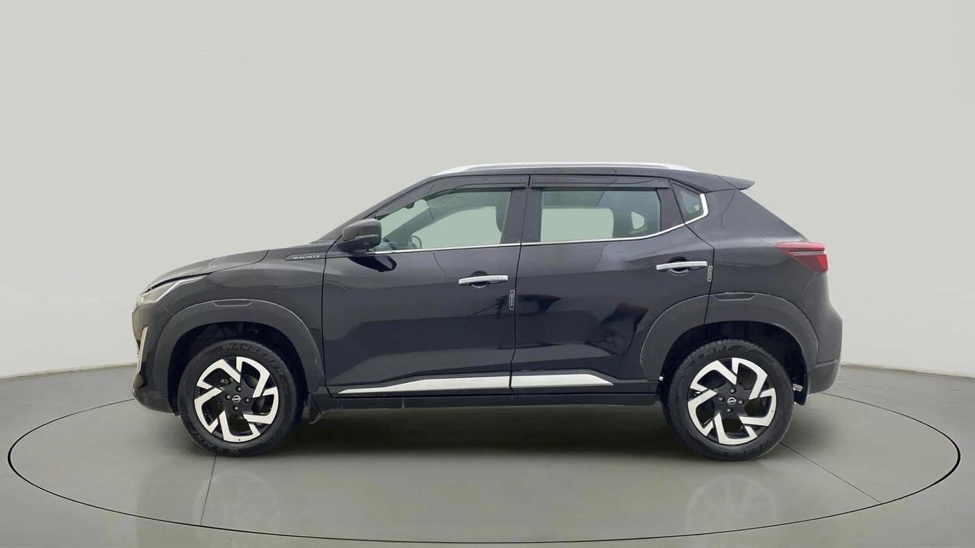 2022 Nissan MAGNITE XV PREMIUM TURBO CVT, Petrol, Automatic, 23,228 km, Left Side