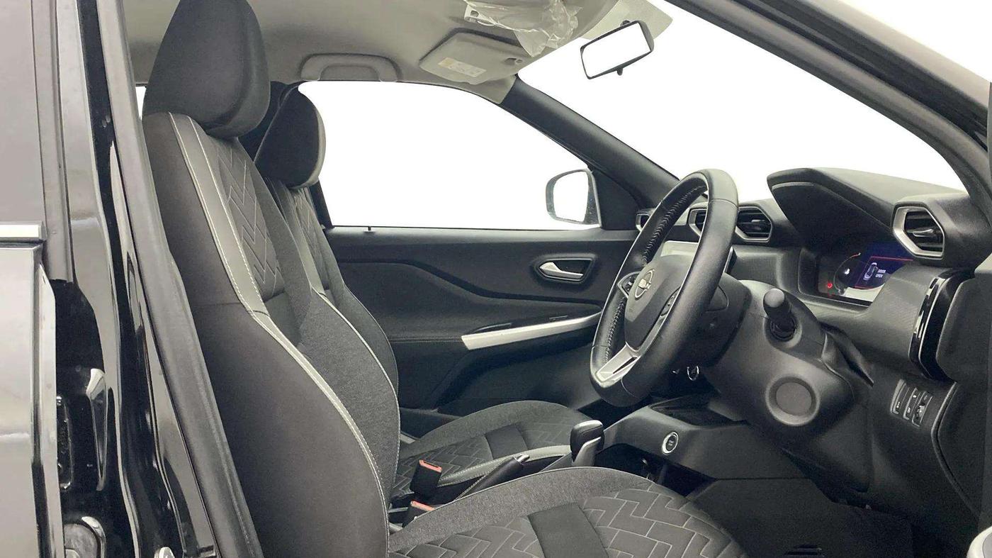 2022 Nissan MAGNITE XV PREMIUM TURBO CVT, Petrol, Automatic, 23,228 km, Right Side Front Door Cabin