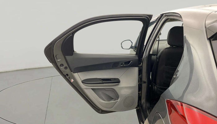 2022 Tata Tiago XT CNG, CNG, Manual, 45,944 km, LHS Rear Door