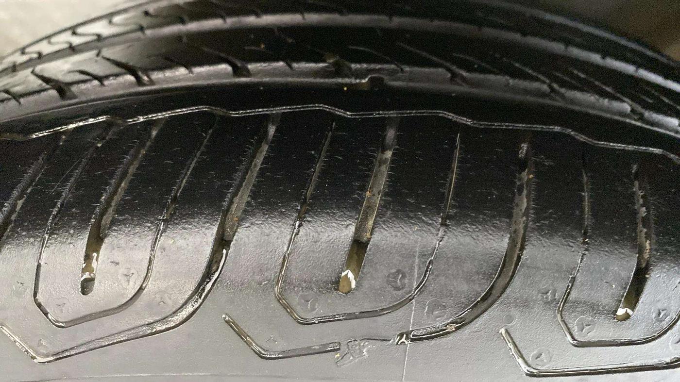2015 Toyota Etios G, Petrol, Manual, 34,146 km, Right Rear Tyre Tread
