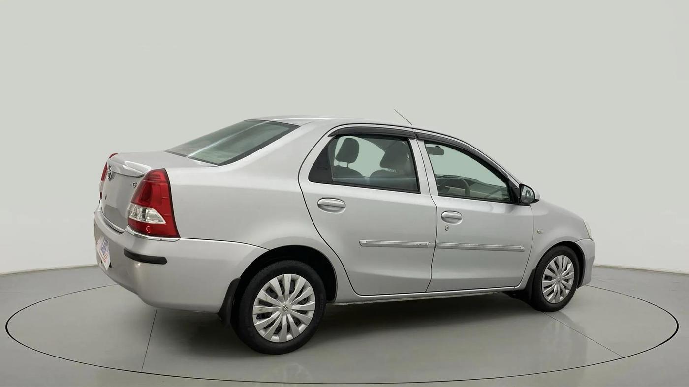 2015 Toyota Etios G, Petrol, Manual, 34,146 km, Right Back Diagonal