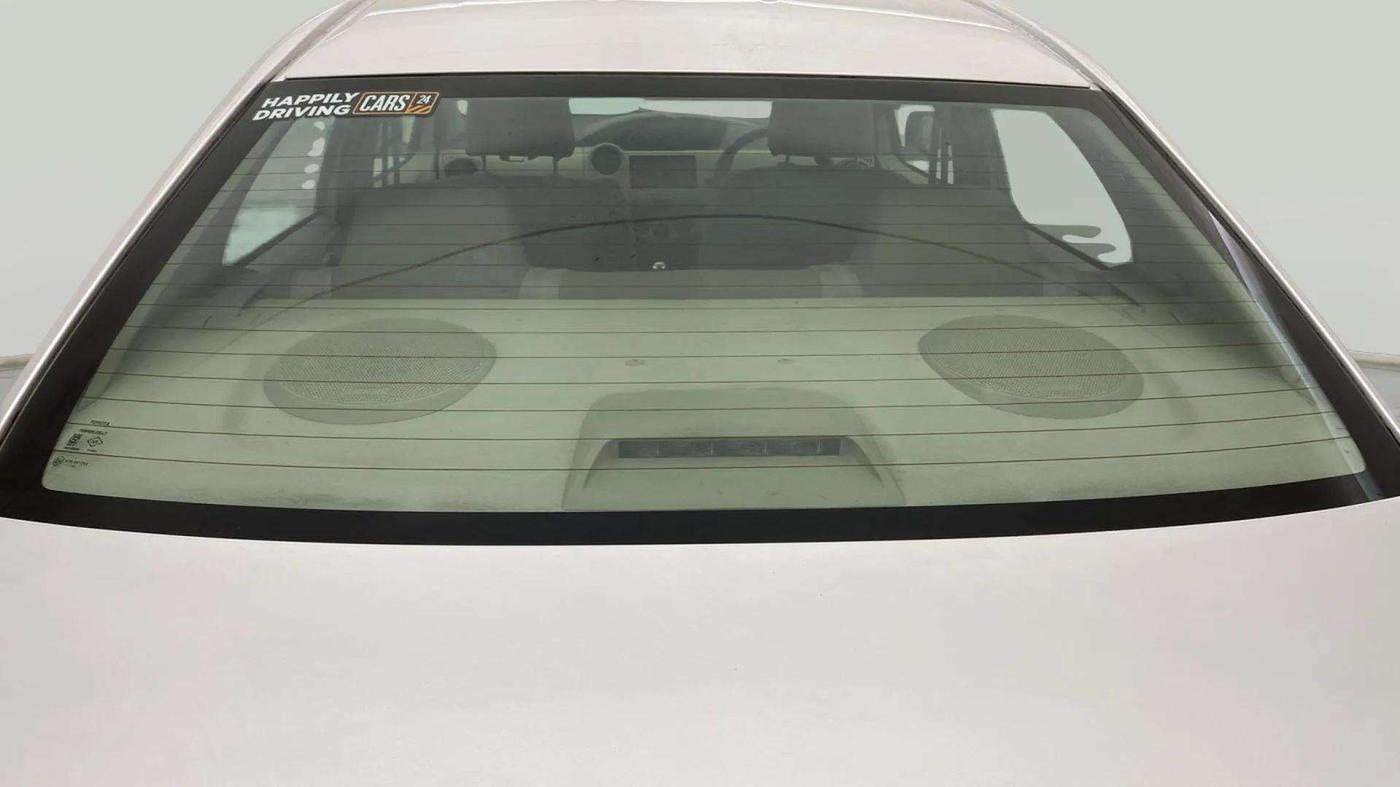 2015 Toyota Etios G, Petrol, Manual, 34,146 km, Rear Windshield