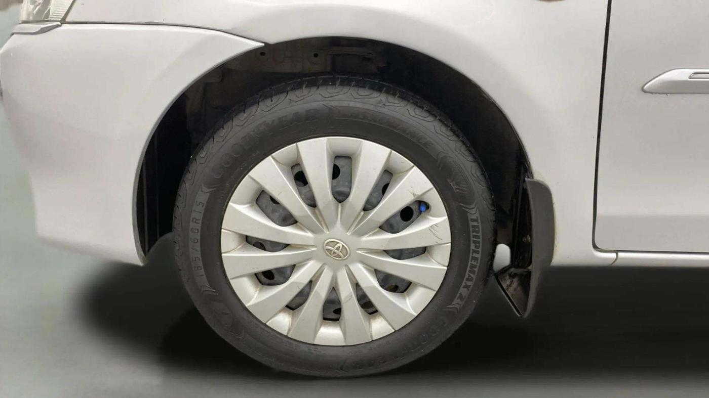 2015 Toyota Etios G, Petrol, Manual, 34,146 km, Left Front Wheel
