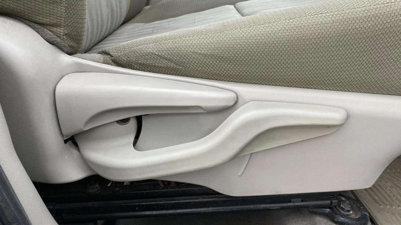 2015 Toyota Etios G, Petrol, Manual, 34,146 km, Driver Side Adjustment Panel