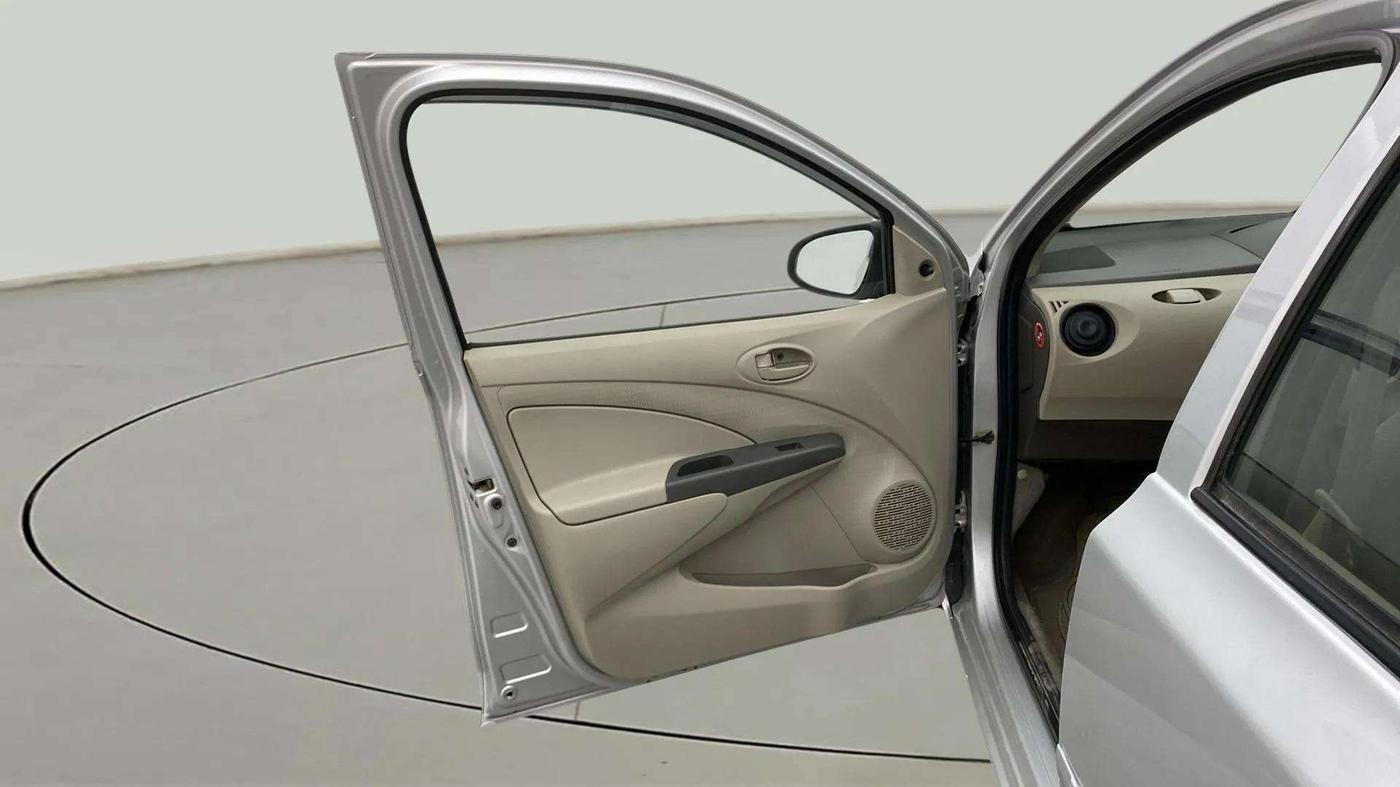 2015 Toyota Etios G, Petrol, Manual, 34,146 km, LHS Front Door