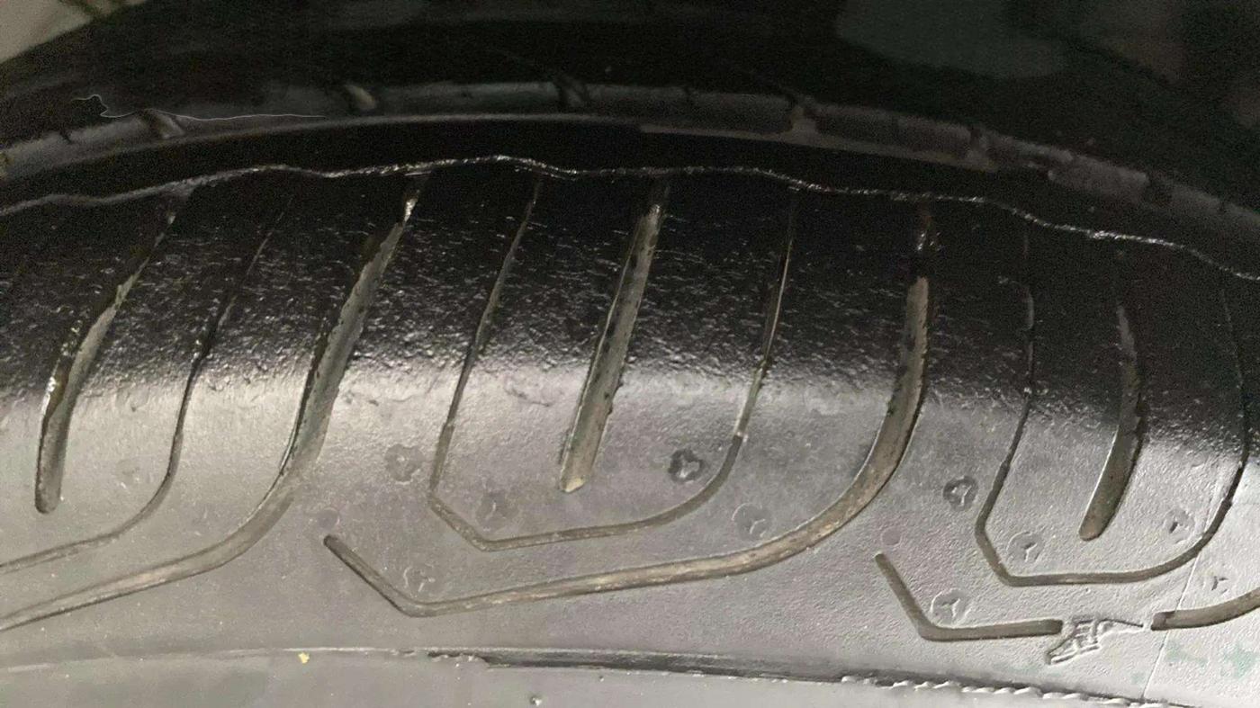 2015 Toyota Etios G, Petrol, Manual, 34,146 km, Right Front Tyre Tread