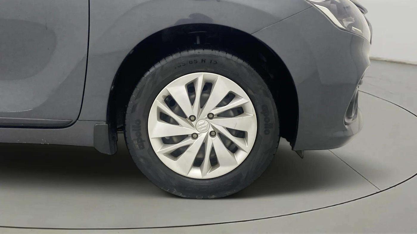2022 Maruti Baleno DELTA PETROL 1.2, Petrol, Manual, 30,670 km, Right Front Wheel