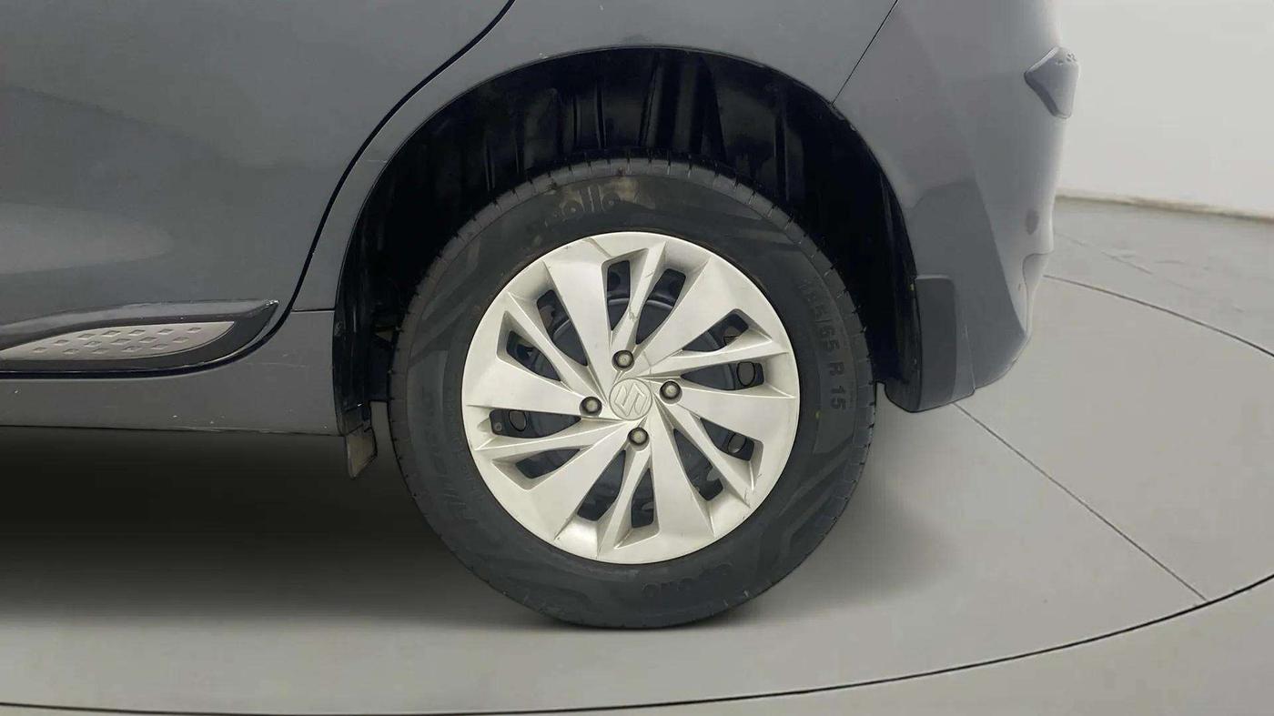2022 Maruti Baleno DELTA PETROL 1.2, Petrol, Manual, 30,670 km, Left Rear Wheel