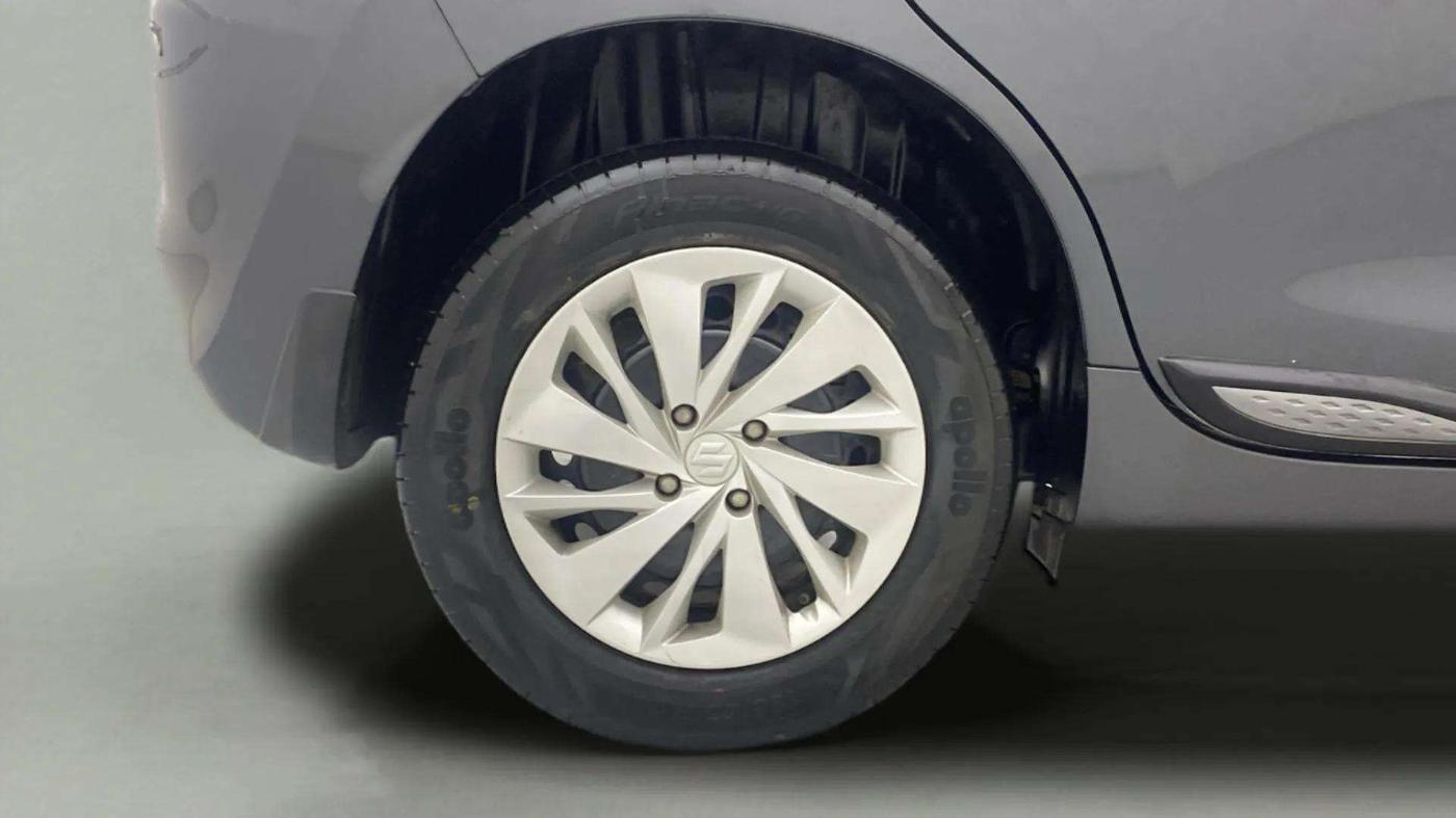 2022 Maruti Baleno DELTA PETROL 1.2, Petrol, Manual, 30,670 km, Right Rear Wheel