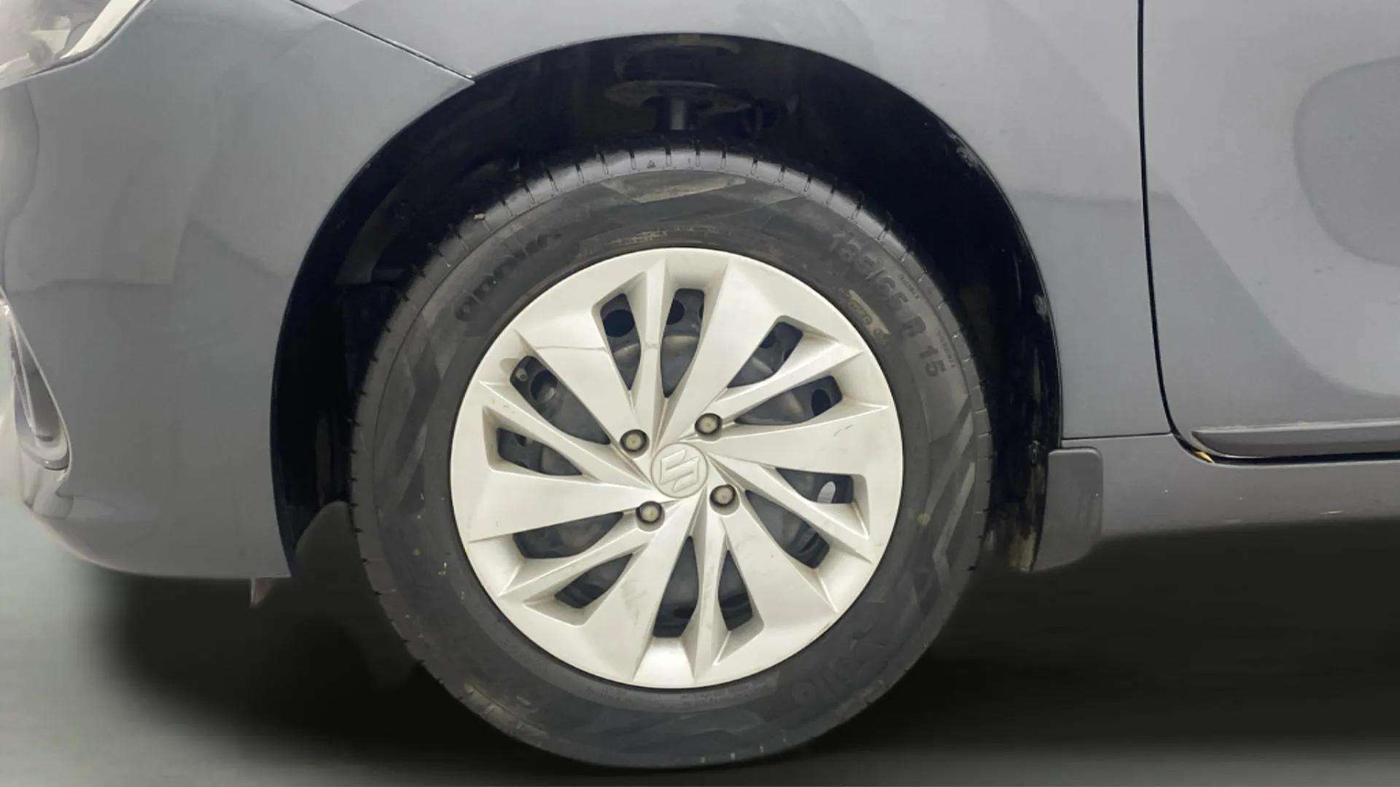 2022 Maruti Baleno DELTA PETROL 1.2, Petrol, Manual, 30,670 km, Left Front Wheel