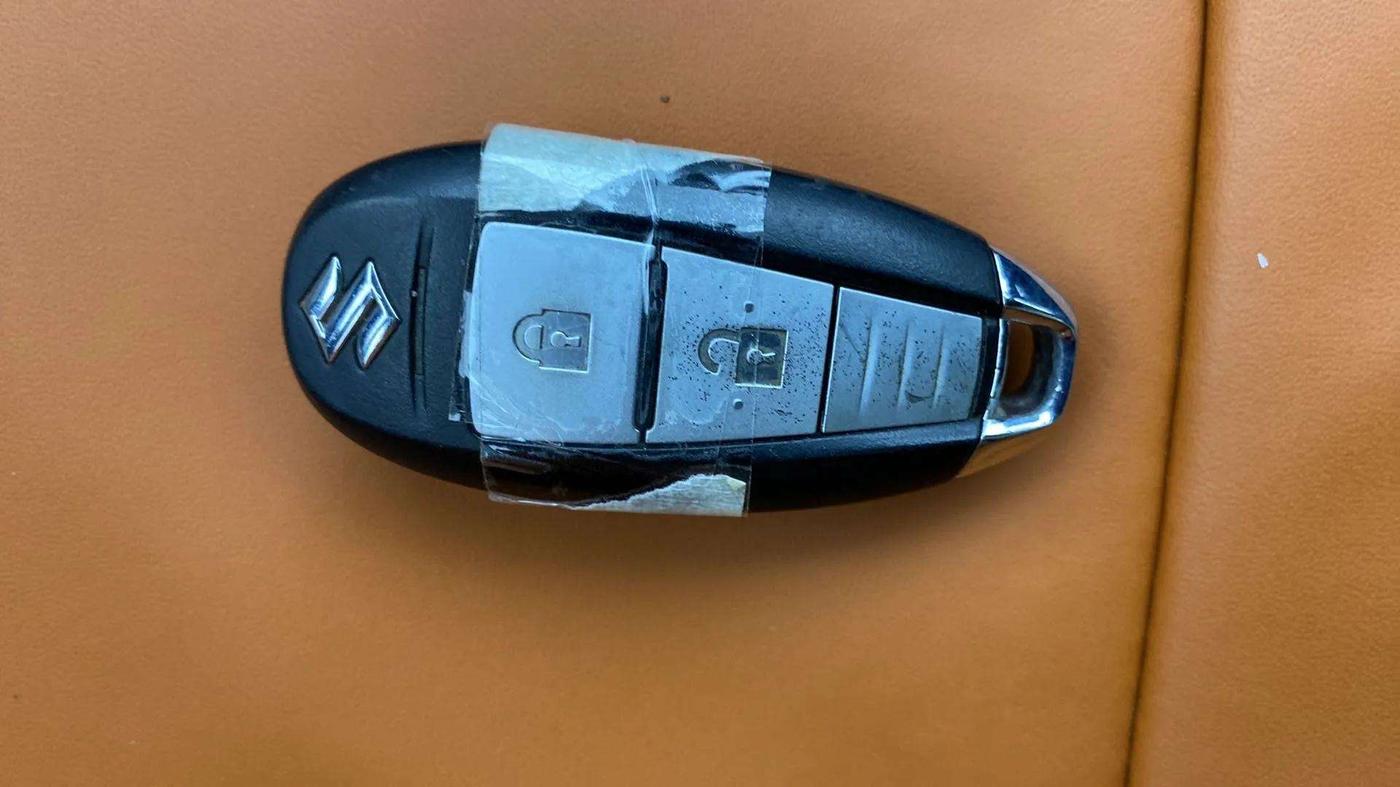 2017 Maruti IGNIS ALPHA 1.2, Petrol, Manual, 39,992 km, Key Close Up