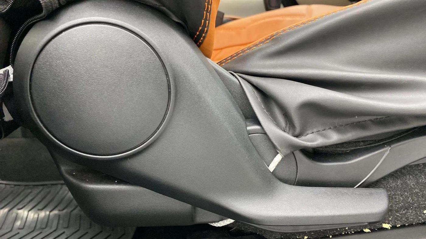 2017 Maruti IGNIS ALPHA 1.2, Petrol, Manual, 39,992 km, Driver Side Adjustment Panel