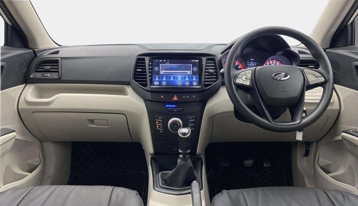 2022 Mahindra XUV300 W6 1.2 PETROL, Petrol, Manual, 36,826 km, Dashboard