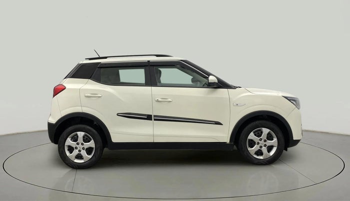 2022 Mahindra XUV300 W6 1.2 PETROL, Petrol, Manual, 36,826 km, Right Side View