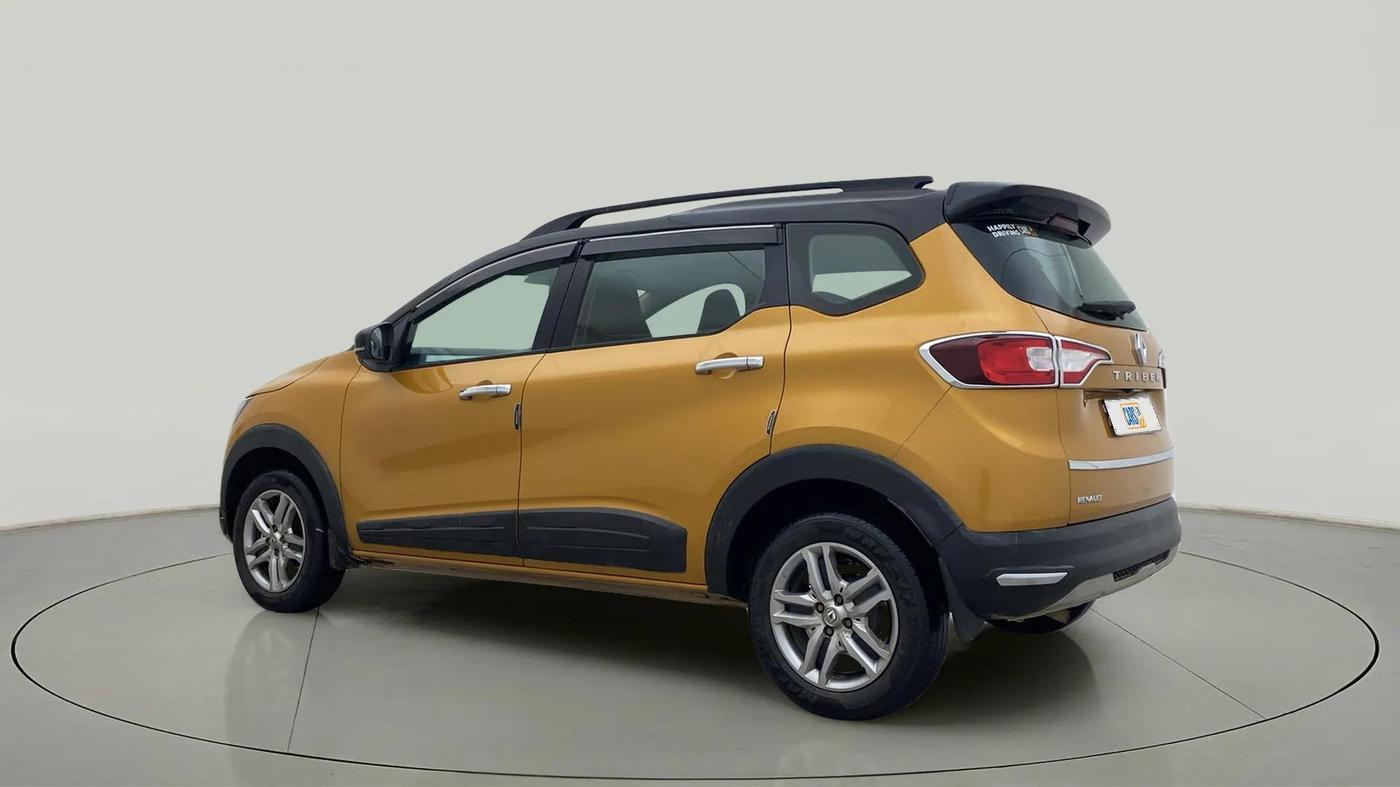 2022 Renault TRIBER RXZ DUAL TONE, Petrol, Manual, 36,968 km, Left Back Diagonal