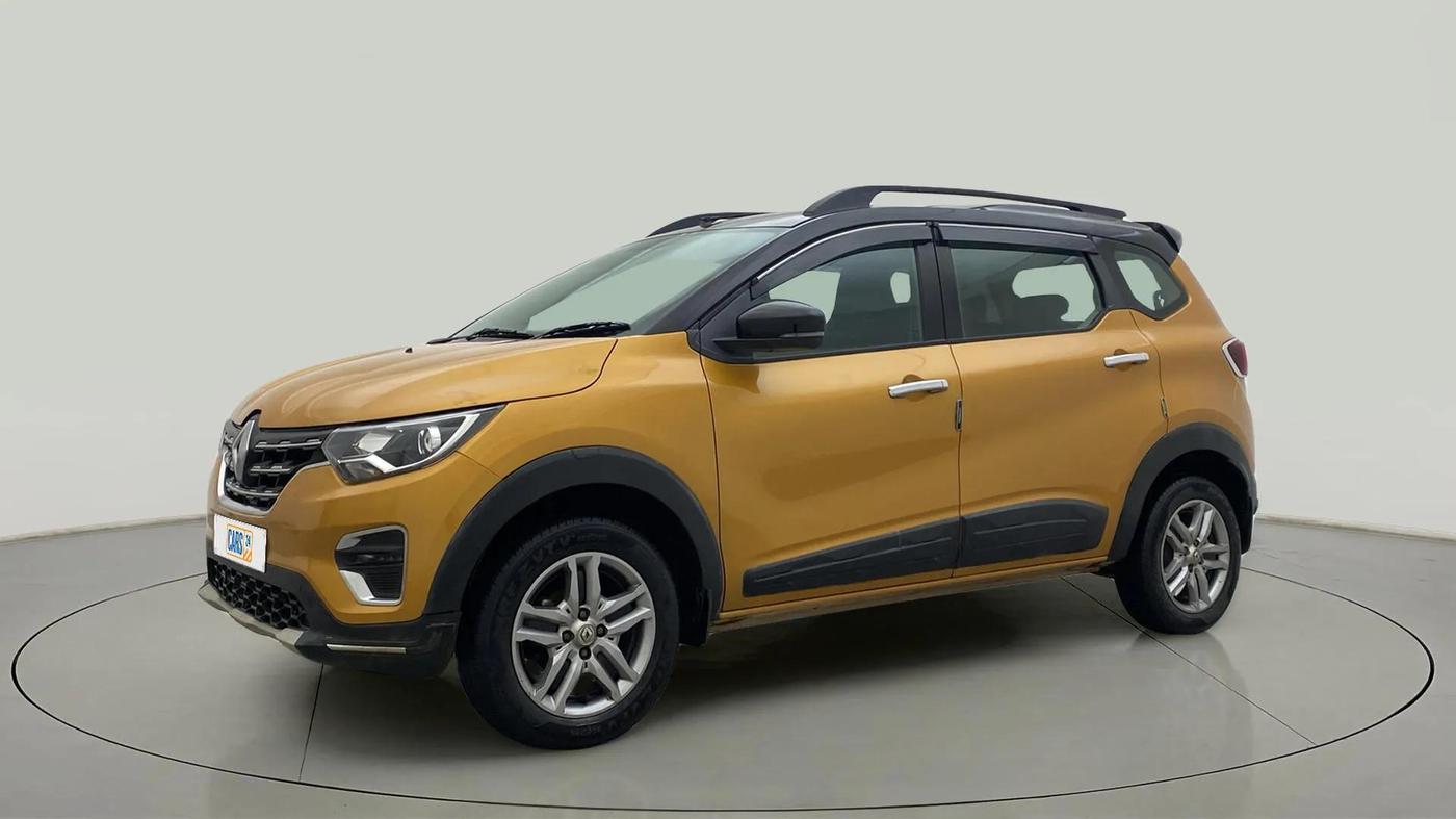 2022 Renault TRIBER RXZ DUAL TONE, Petrol, Manual, 36,968 km, Left Front Diagonal