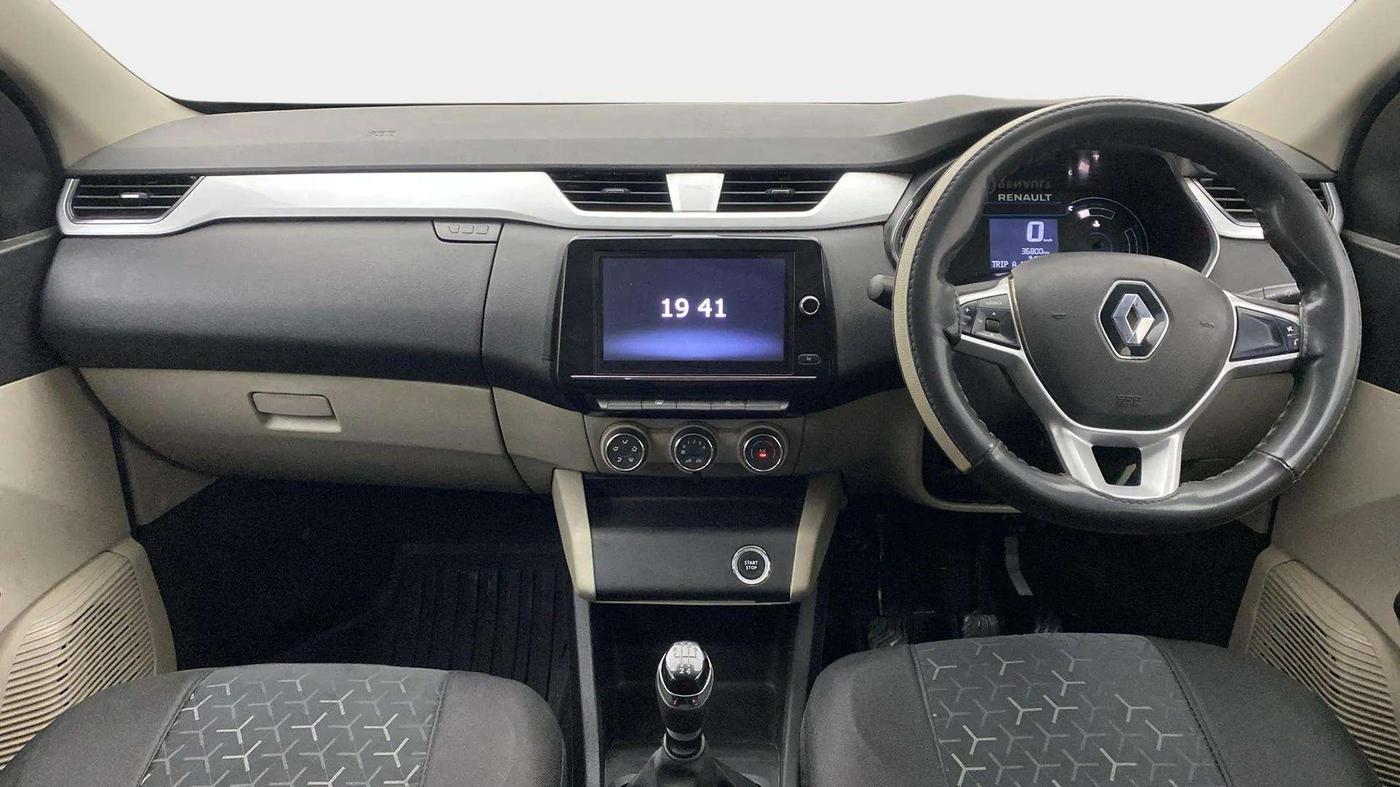 2022 Renault TRIBER RXZ DUAL TONE, Petrol, Manual, 36,968 km, Dashboard