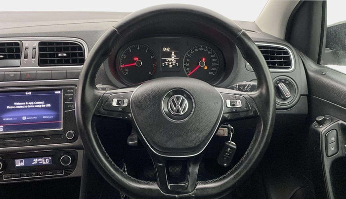 2021 Volkswagen Polo HIGHLINE PLUS 1.0, Petrol, Manual, 47,769 km, Steering Wheel Close Up