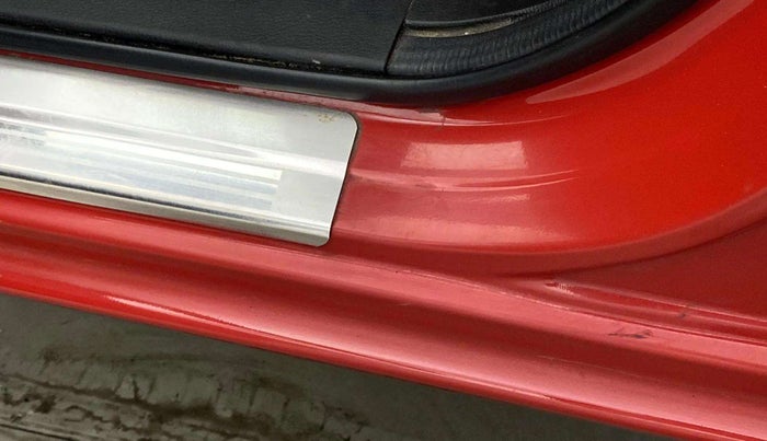2019 Maruti Swift VXI AMT, Petrol, Automatic, 68,842 km, Left running board - Minor scratches