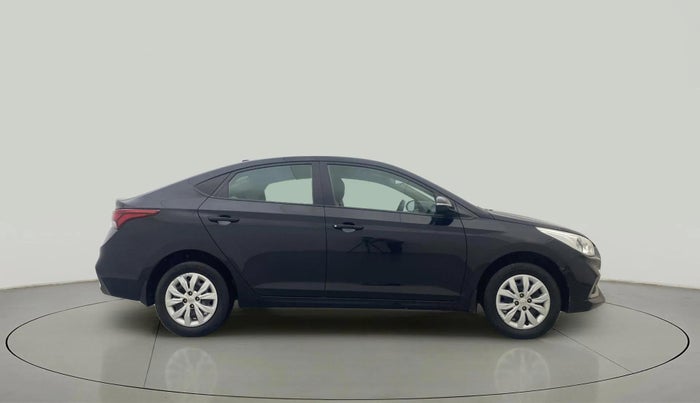 2018 Hyundai Verna 1.4 E PETROL, Petrol, Manual, 46,174 km, Right Side View