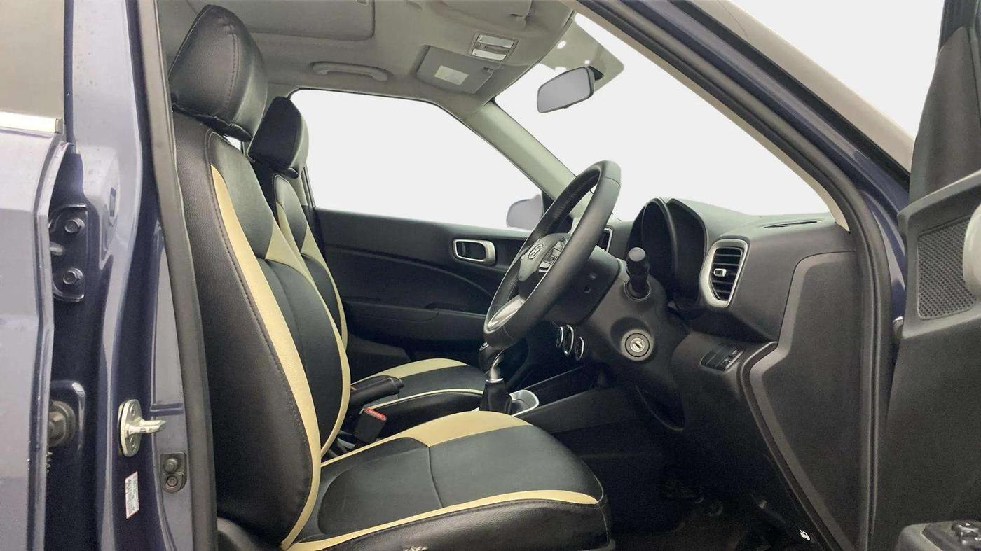 2021 Hyundai VENUE SX 1.0 TURBO, Petrol, Manual, 62,591 km, Right Side Front Door Cabin