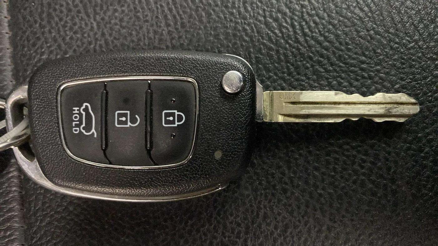2021 Hyundai VENUE SX 1.0 TURBO, Petrol, Manual, 62,591 km, Key Close Up