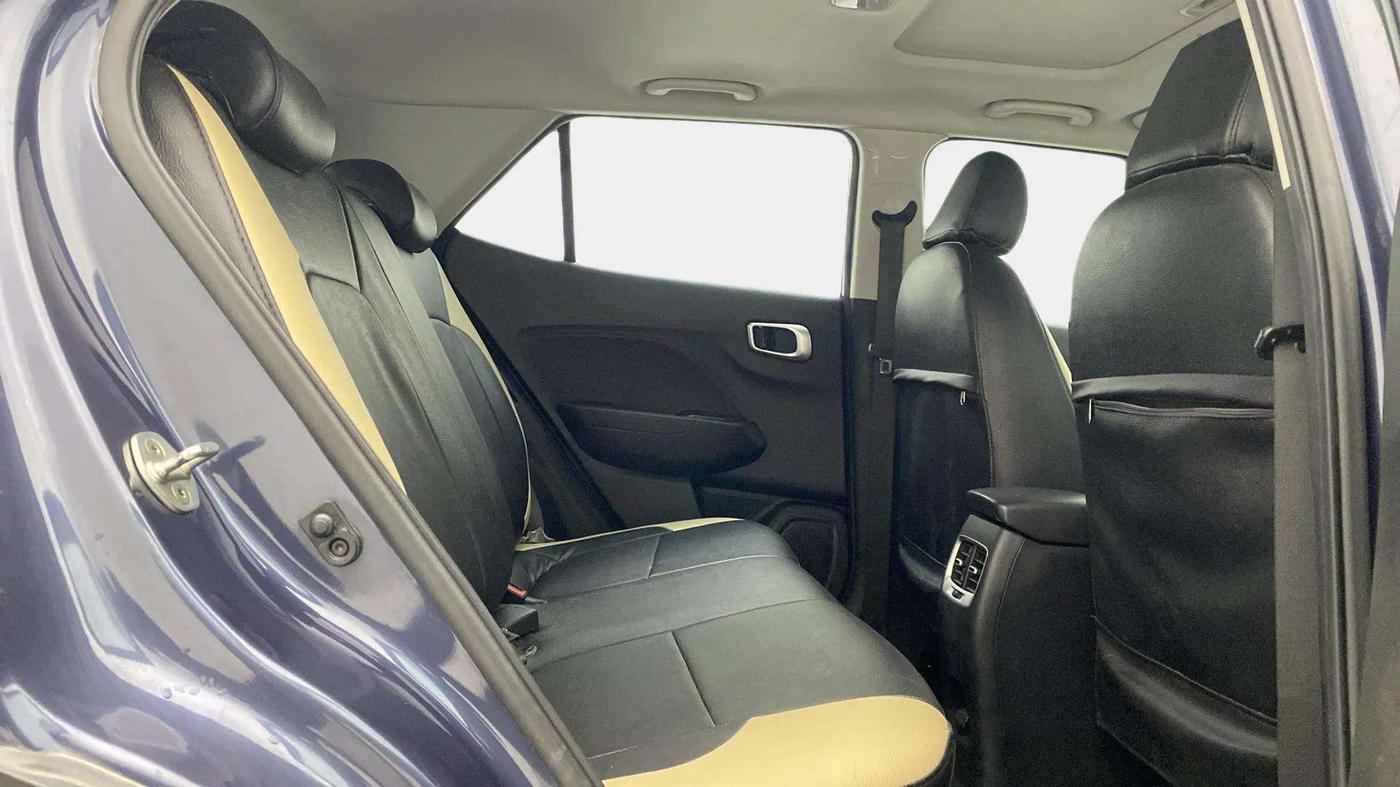 2021 Hyundai VENUE SX 1.0 TURBO, Petrol, Manual, 62,591 km, Right Side Rear Door Cabin