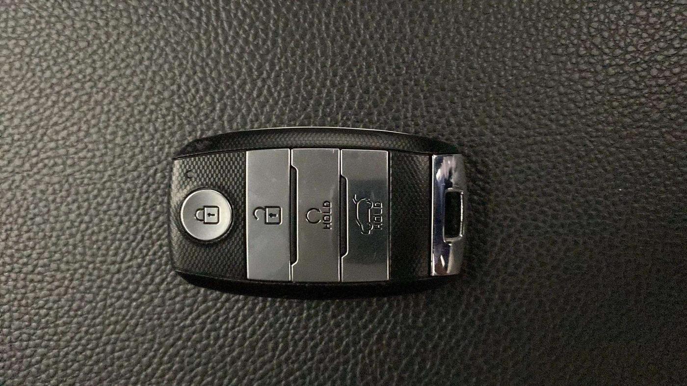 2020 KIA SONET GTX PLUS 1.0 DCT, Petrol, Automatic, 85,210 km, Key Close Up