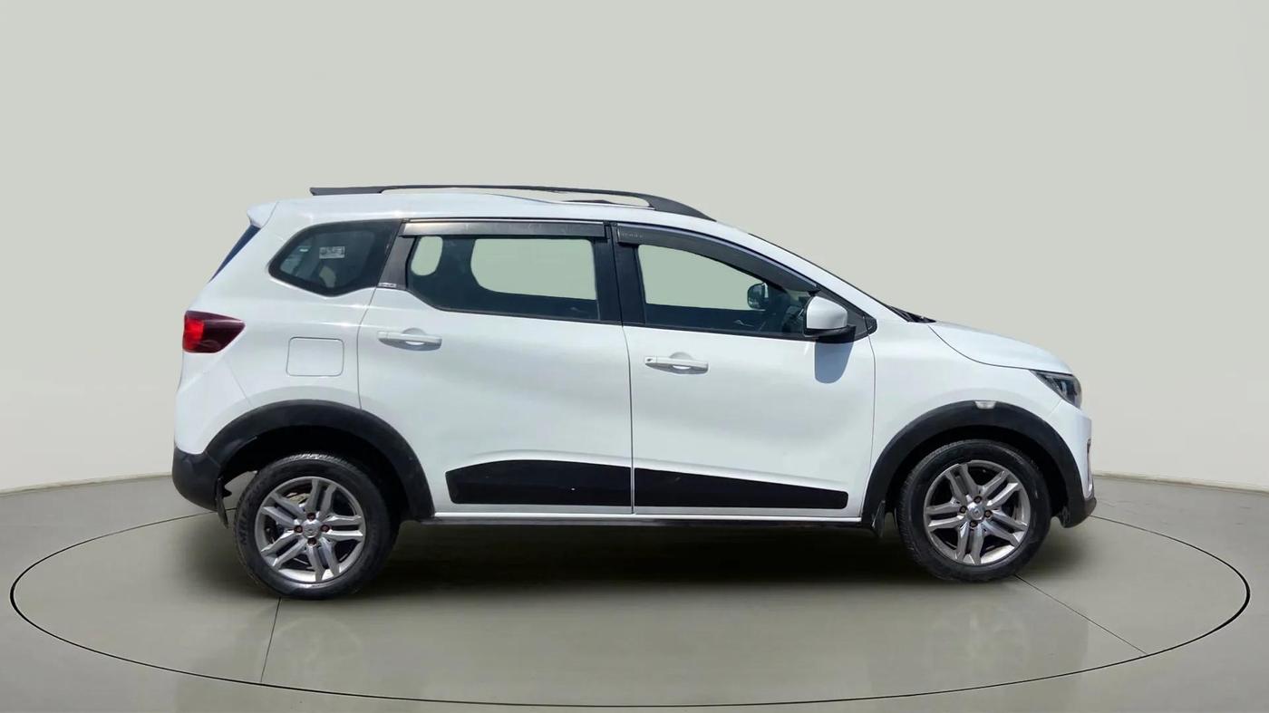2020 Renault TRIBER RXZ, Petrol, Manual, 35,357 km, Right Side View